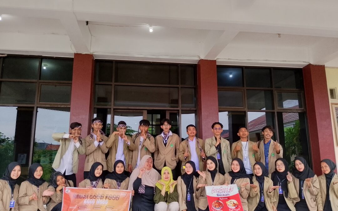 Mahasiswa Ekonomi Syariah Melakukan Praktik Kewirausahaan